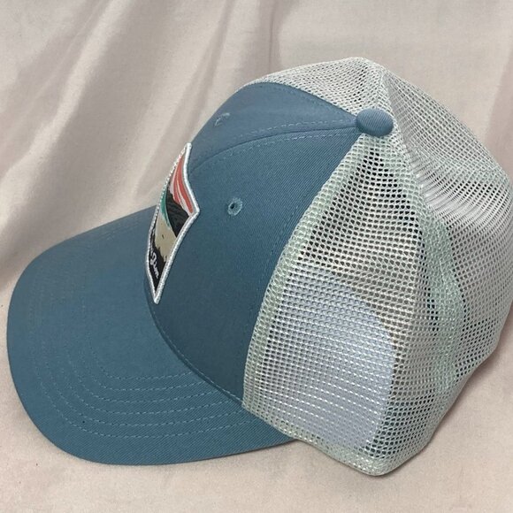 MAUI JIM Adjustable Blue Hat with Beach Scene Embroidered Patch BRAND NEW - Picture 3 of 7